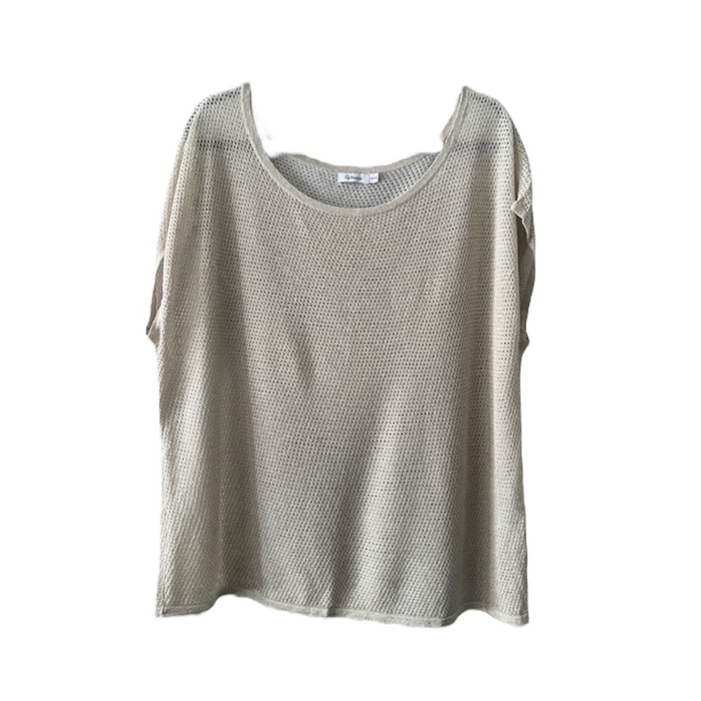2/$10 Reitman’s Petite Gold T-shirt